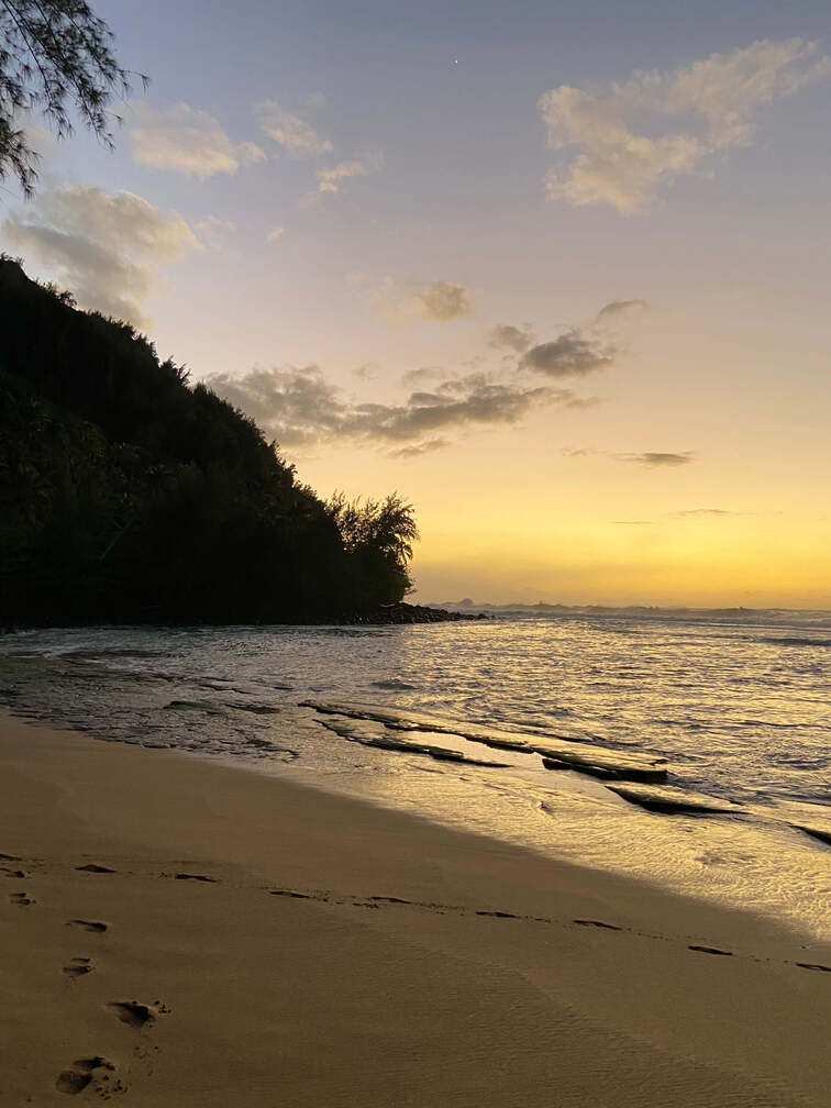 Sunset in the beach in Kauai