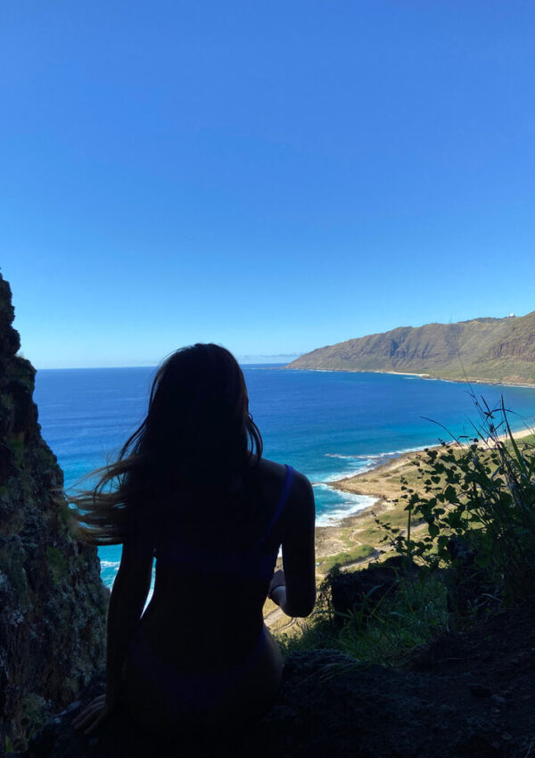 Hiking on Oahu Hawaii [Guide for 2024 divided by coast]